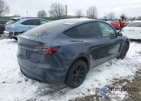 2023 Tesla Model Y Awd/Long Range Dual Motor All-Wheel Drive from USA, damaged, VIN 7SAYGDEEXPF834415